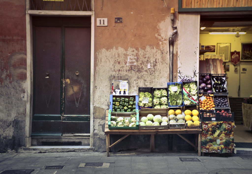 list building - corner shop